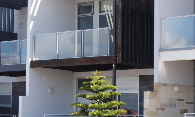 New Port House | Yeltu: 3 bedroom, 2 bathroom Waterfront home