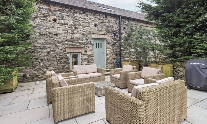 Penny Bridge Cottage | YEW COTTAGE, family friendly, luxury holiday cottage in Backbarrow
