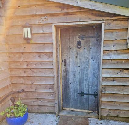 Wollerton Apartment | Yew Tree Cow Shed Tiny House Prees Shropshire