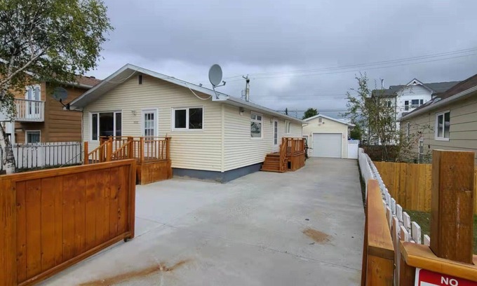 Yellowknife Bed & Breakfast | YK Aurora B&B