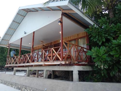 Nuhu Roa Hotel | Yohana Cottage