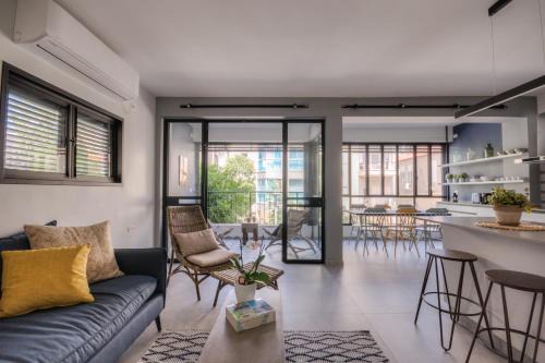 Tel Aviv City Center Apartment | Yohanan HaSandlar