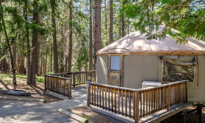 Harden Flat RV Rental | Yosemite Lakes RV Resort