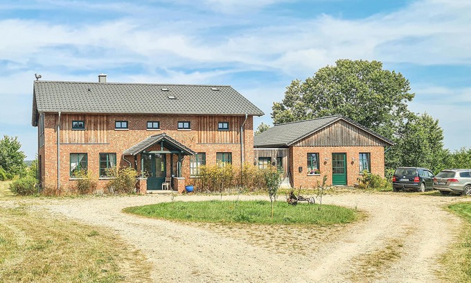 Muritz House | You like to be outside on vacation and spend a lot of time in nature? Use this vacation home with as