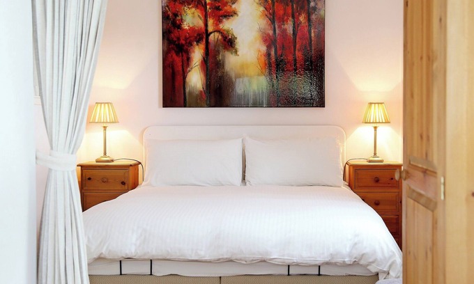 Winchelsea Cottage | You’ll find Garden Cottage down a quiet country lane.