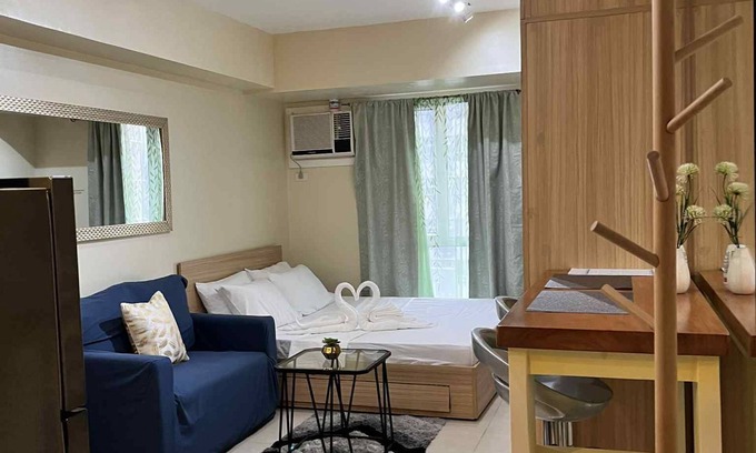 Lahug Condo | Your Cebu City Escape IT Park – Studio with Semi-Mountain & Pool View
