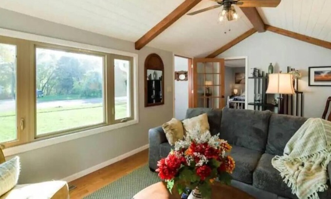 Fergus Falls House | Your Cozy Home Away Home