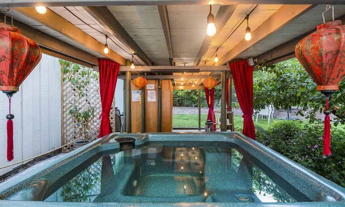 Ganges Bed & Breakfast | Your Garden Sanctuary