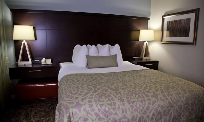 San Bruno Resort | Your Home Away From Home! Onsite Pool, Free Breakfast, Parking