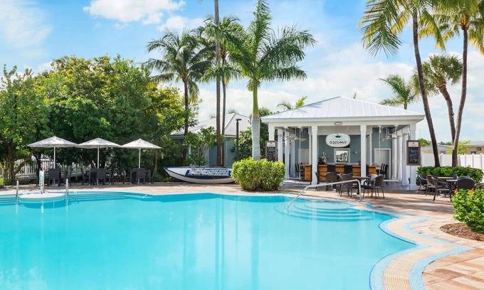 New Town House | Your Island Base | 3 Pool View Rooms at Fun & Breezy Blue Flamingo Resort