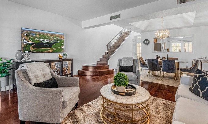 Biltmore Courts Condo | Your Luxury Getaway on Biltmore Golf Links Course, Phoenix AZ!