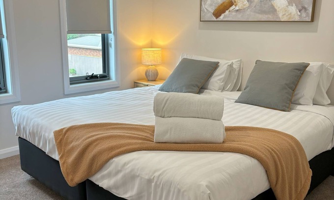 Wagga Wagga Apartment | Your Ultimate City Escape!