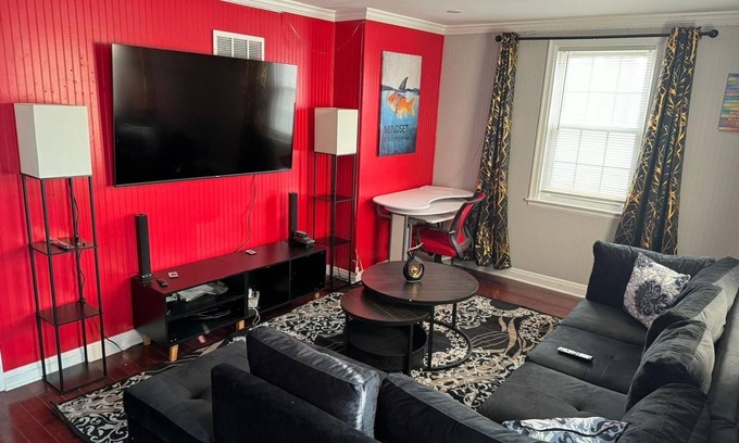 Towson House | Your ultimate luxur vacation home