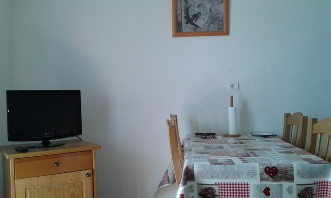 Albiez-le-Vieux Apartment | Your vacation in Albiez Montrond, 250m from the slopes
