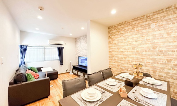 Konohana House | Z Apartment USJ, 3 bed rooms, 2 bathrooms, 2 toilets, Full Kitchen Apartment