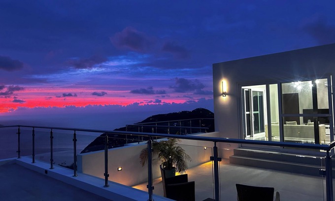 Road Town Villa | Zafira Luxe 1-bedroom villa with sauna, steam, sunset views, AC, WIFI in Tortola