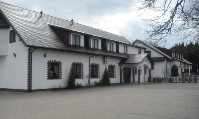 Ostrow Mazowiecka Hotel | Zajazd Skalny