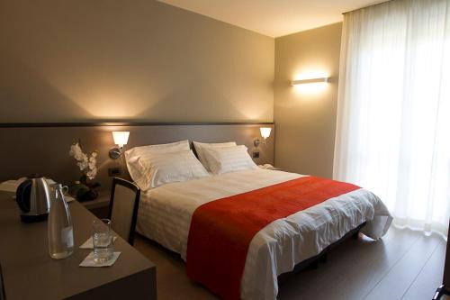 Suzzara Bed & Breakfast | Zara Rooms & Suites