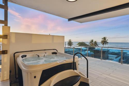 Arecibo Pueblo Apartment | Zaturn Beach House