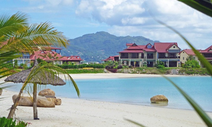 Mahe Island Condo | ZAVOKA, Eden Island: Private stair to the beach, quiet and peaceful, 2-4 guests