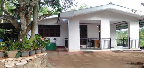 Imbulpe Villa | Zenith Villa Balangoda