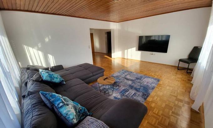 Crailsheim Apartment | Zentrale, Helle Ferienwohnung