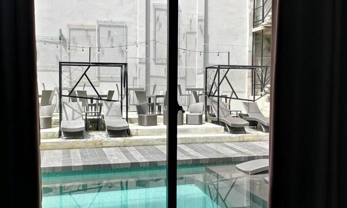 Coron Hotel | Zenvea Hotel Coron