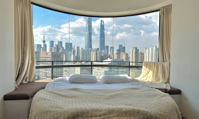 Huangpu Apartment | ZHome - HaiQi Garden - Four Bedroom Apartment on the Bund with Bund View