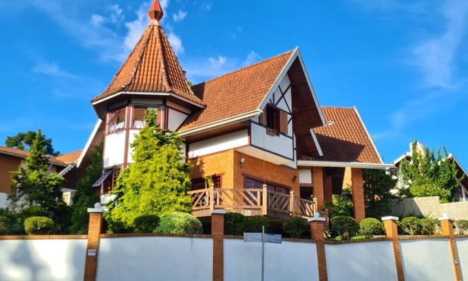 Vila Everest Cottage | Zuhaus Capivari - German house with a Brazilian touch