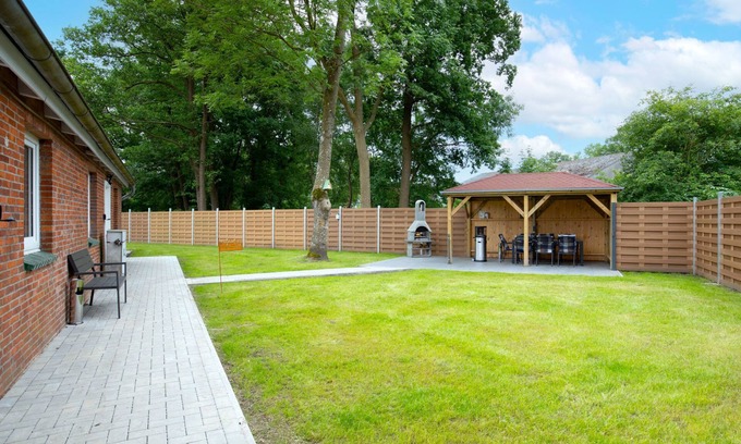 Oberndorf Apartment | Zum Kreidesee Hemmoor by Interhome
