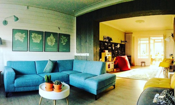 Zussen Villa | ZussEnzo - STOER FAMILIEHUIS - 18P - 5SLPK - GROTE TUIN - SAUNA - OFYR BBQ - HOMECINEMA - 15MIN MAASTRICHT