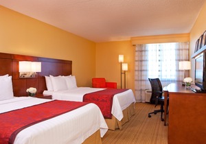 Courtyard by Marriott Alexandria Pentagon South