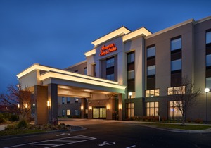Hampton Inn & Suites Rogers