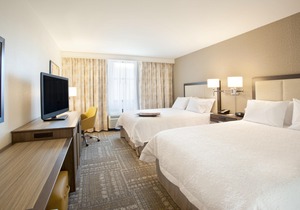 Hampton Inn & Suites - Minneapolis/Downtown