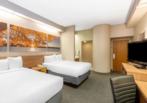 Days Inn by Wyndham Eagan Minnesota Near Mall of America