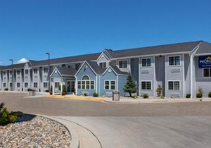 Microtel Inn & Suites by Wyndham Raton