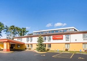 Econo Lodge Inn & Suites Stevens Point