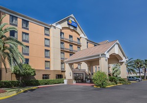Comfort Inn & Suites Southwest Freeway at Westpark