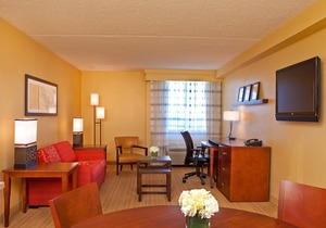 Courtyard by Marriott Alexandria Pentagon South