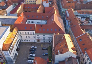 Uni Youth Hostel