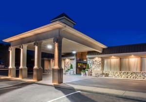 Ramada by Wyndham Midtown Grand Island
