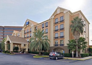 Comfort Inn & Suites Southwest Freeway at Westpark