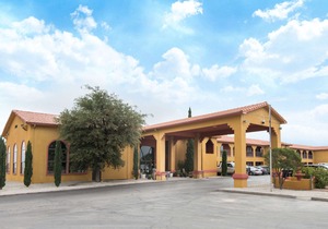 Days Inn by Wyndham Carlsbad
