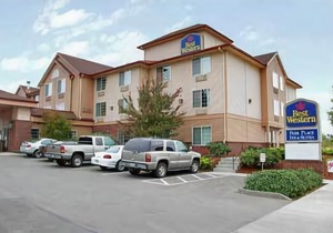 Best Western Plus Park Place Inn & Suites