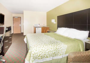 Days Inn by Wyndham Lexington NE