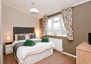2 bedroom accommodation in Overseal, Nr Ashby-de-la-Zouch