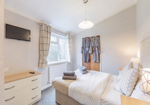2 bedroom accommodation in Overseal, Nr Ashby-de-la-Zouch