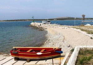 One bedroom apartment with terrace and sea view Košljun, Pag (A-3321-b)