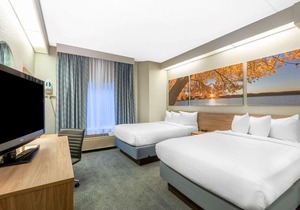 Days Inn by Wyndham Eagan Minnesota Near Mall of America