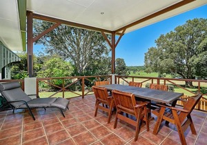 Birds 'n' Bloom Cottages